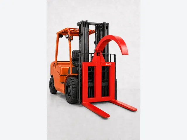Forklift tomruk ataşmanı ve hidrolik kıskaç ürün sunum görseli 2