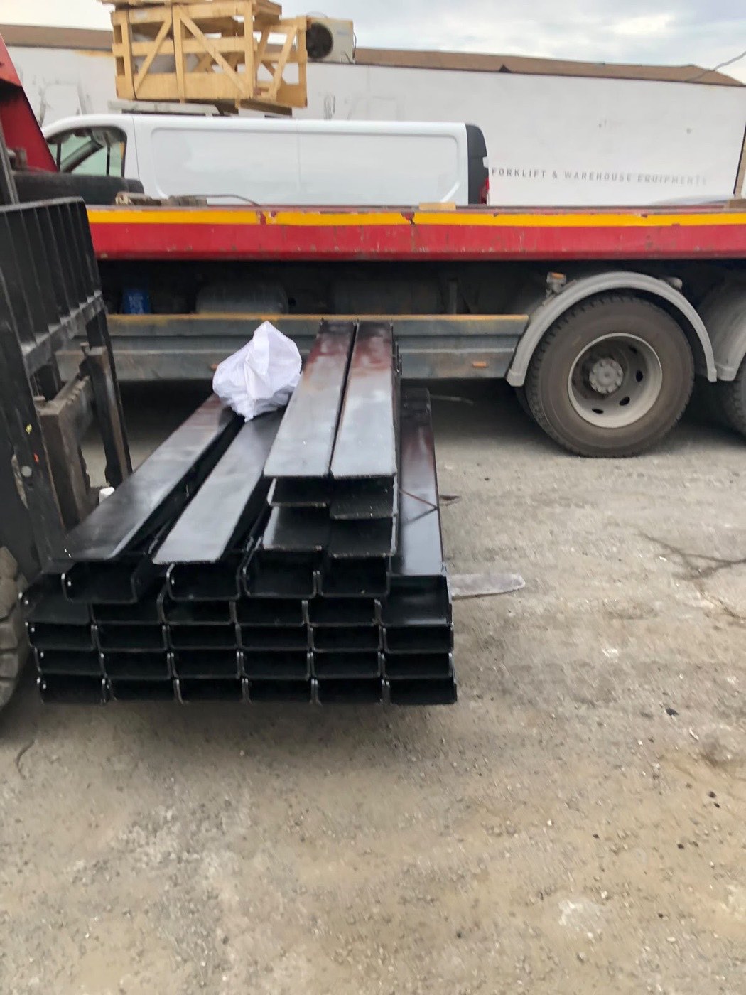 Arı İstif üretim sahasında forklift ataşmanı imalat aşaması 20